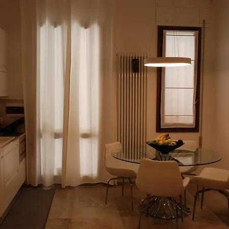 Del Porto - Con Jacuzzi Bed & Breakfast