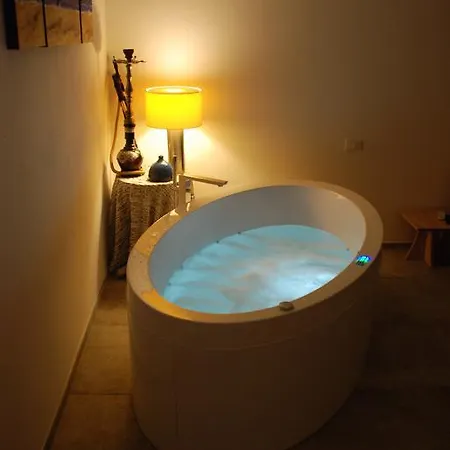 Del Porto - Con Jacuzzi Bed and breakfast Bolonia